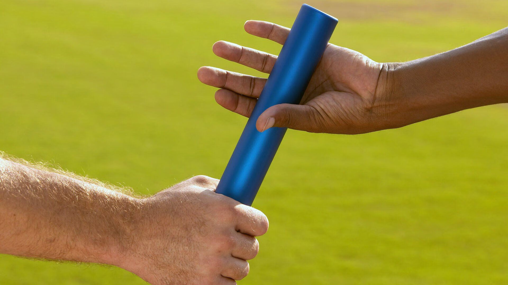 中国足球青训教练员能力提升计划全面启动，足球青训教练平均工资水平