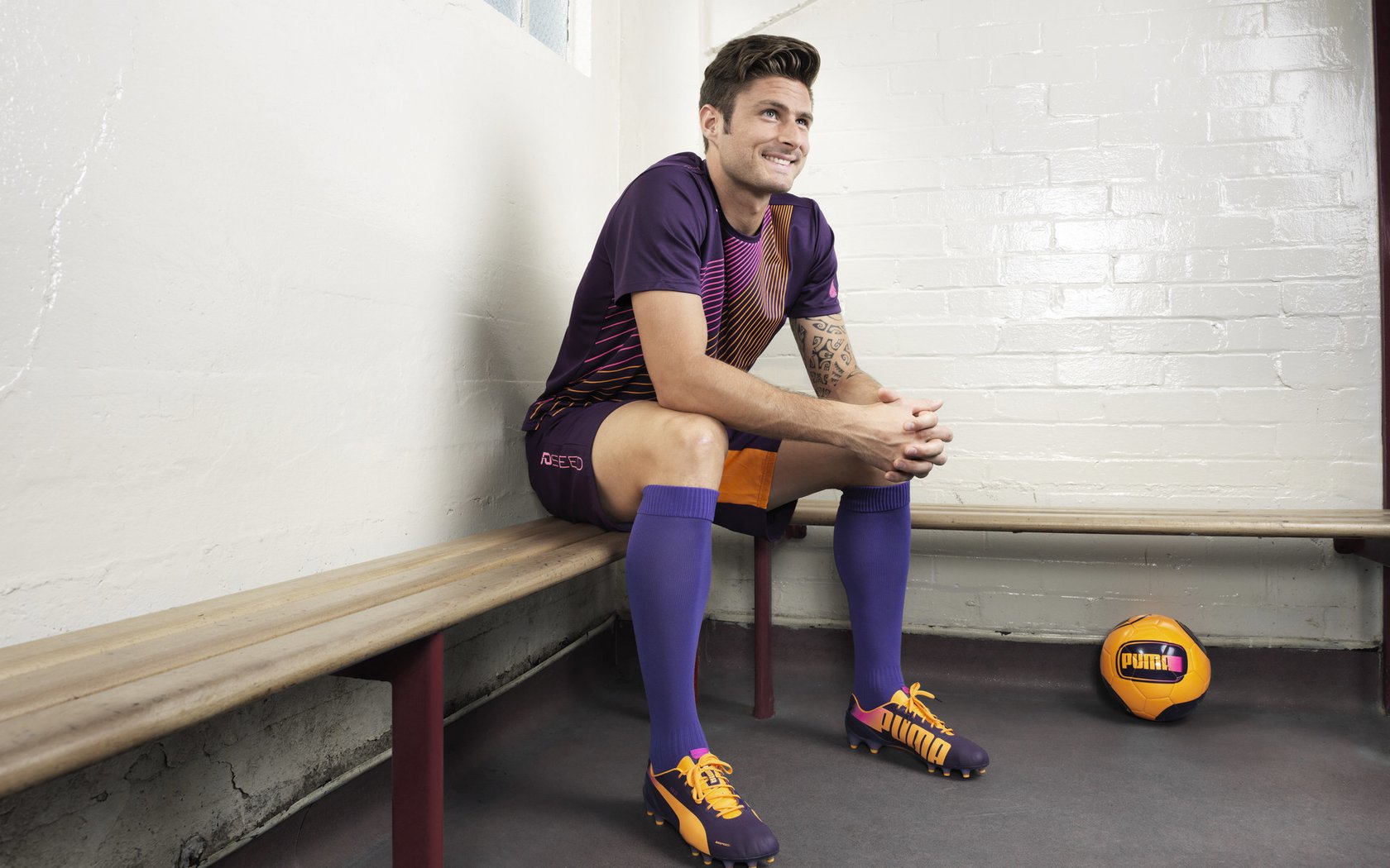 传奇回归：退休巨星跨界成为媒体评论员，传奇归来媒体大礼包