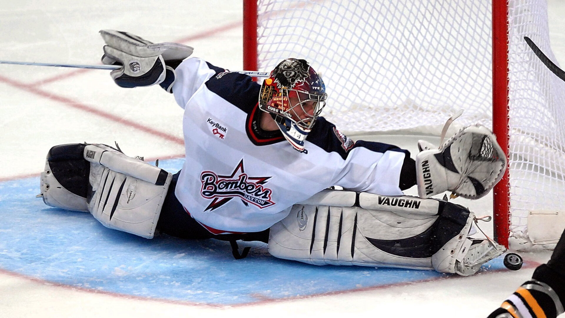 突尼斯人贾瓦迪挑战强手游出新高，突尼斯之夜 百度百科