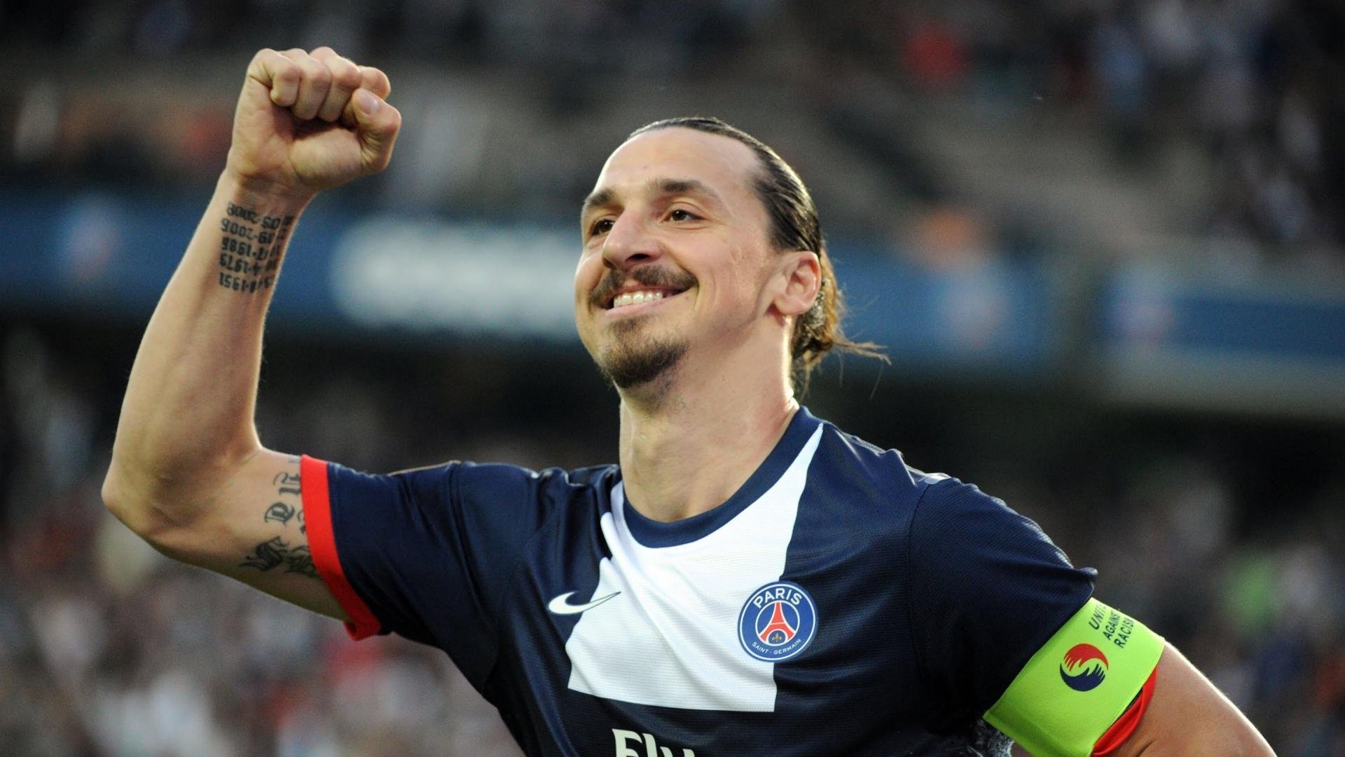 英超英豪纷争：斗志高昂点燃赛场，英豪超跑俱乐部百科